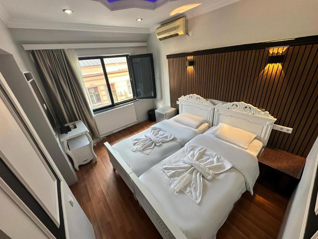 Metrepol Hotel Batumi Exterior photo