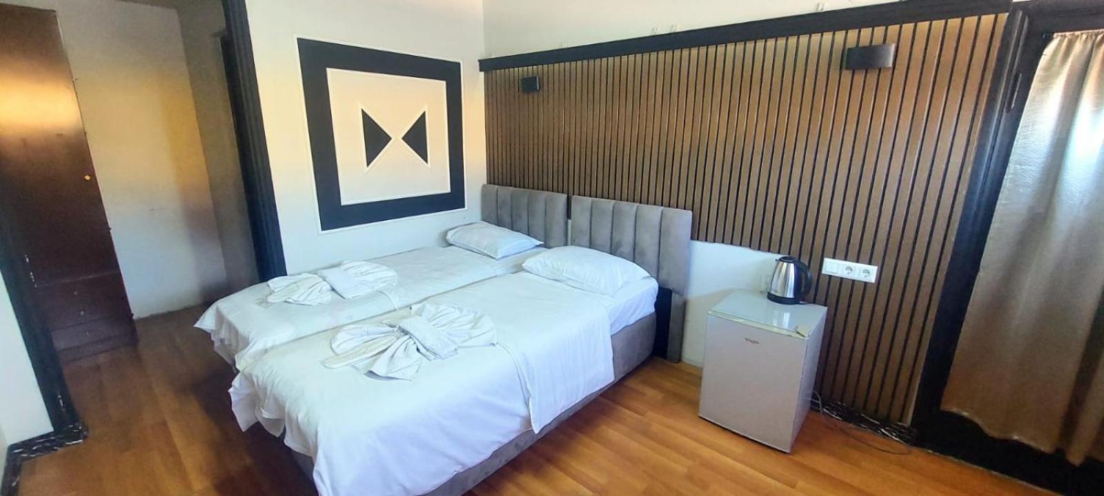 Metrepol Hotel Batumi Exterior photo
