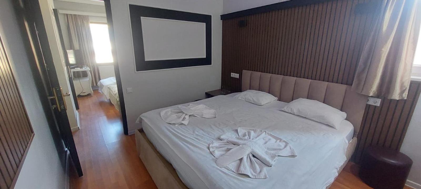Metrepol Hotel Batumi Exterior photo